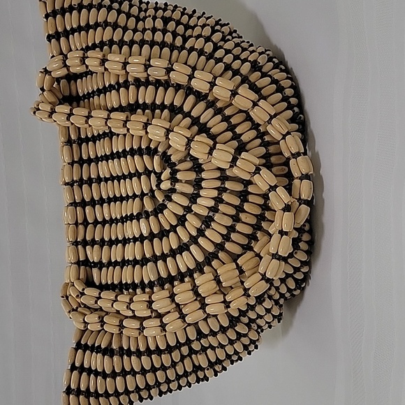 NWOT Stylish Beaded Beach Summer Bag - Picture 3 of 7